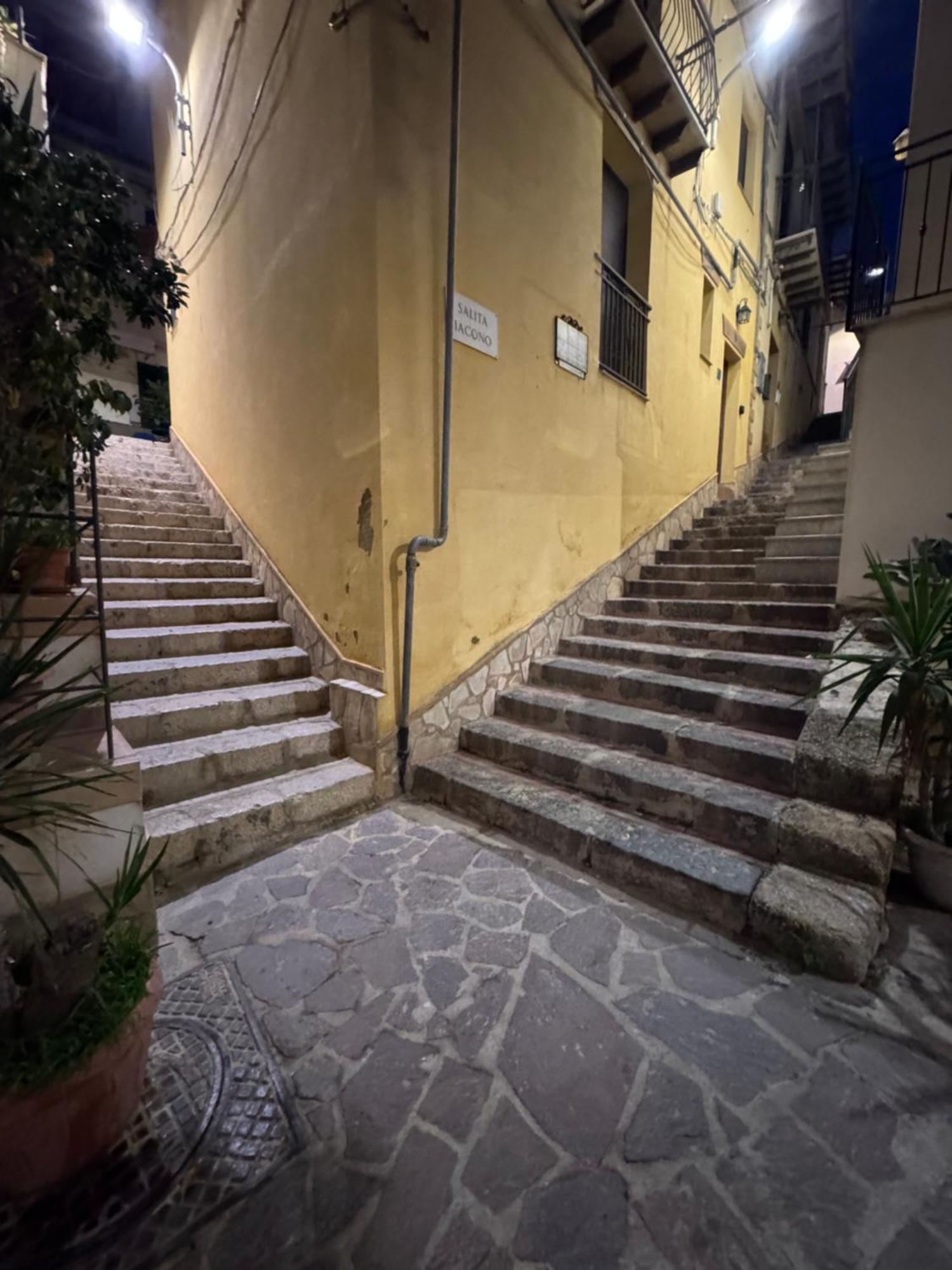 Hotel Le Scalette Del Centro Agrigent Exterior foto